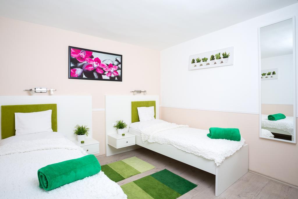 Szivárvány Panzió Bed & Breakfast