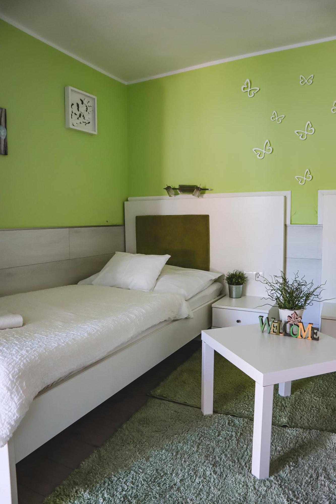 Bed & Breakfast Szivárvány Panzió 2*